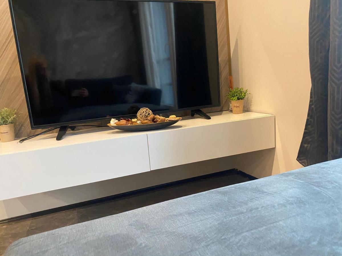 Diamond Luxury Apartment Софія Екстер'єр фото